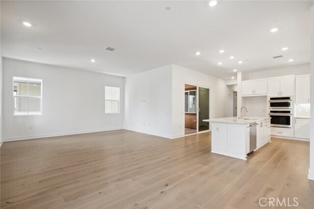 Building Photo - 126 Carmine