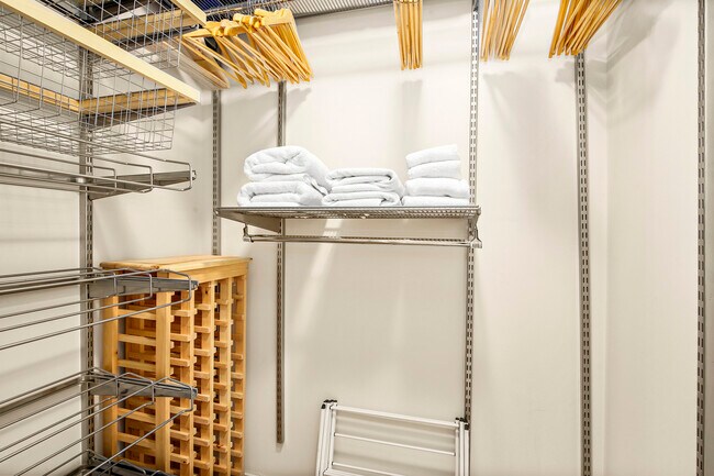 Closet - 1700 Bassett St