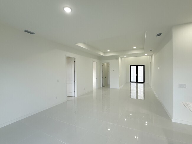 Building Photo - 4113 NW 34th St