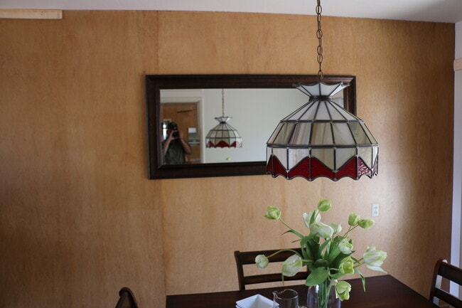 Building Photo - 2000 sq feet 5 bed 3 bath home close to Poly!!