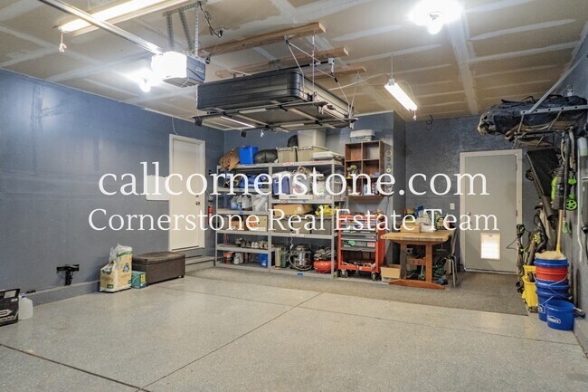 Building Photo - 6441 Cache Dr