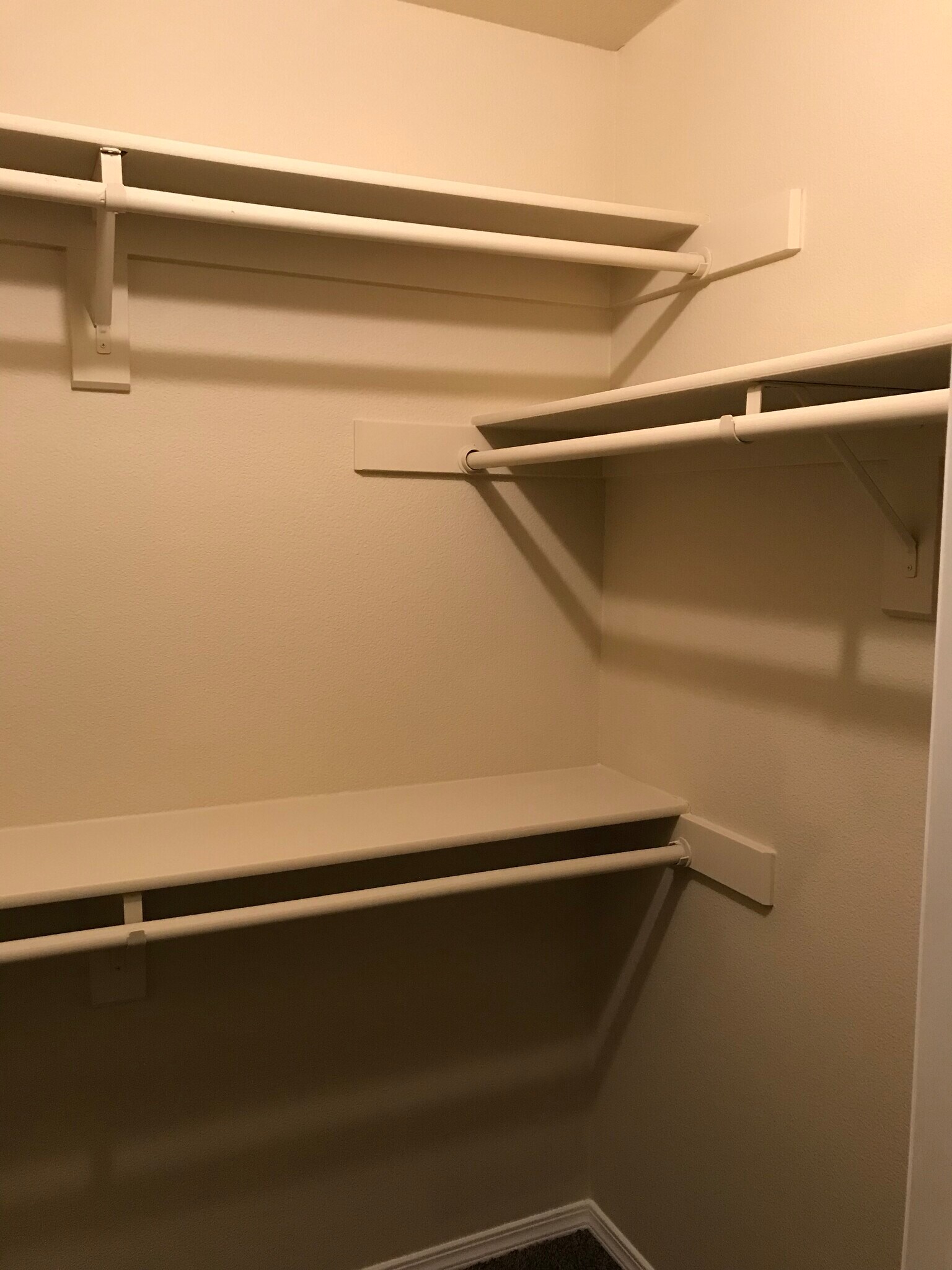 Walk in closet in Main bedroom - 3013 Main St