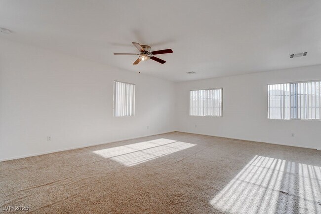 Building Photo - 5150 Pipestone Pass St