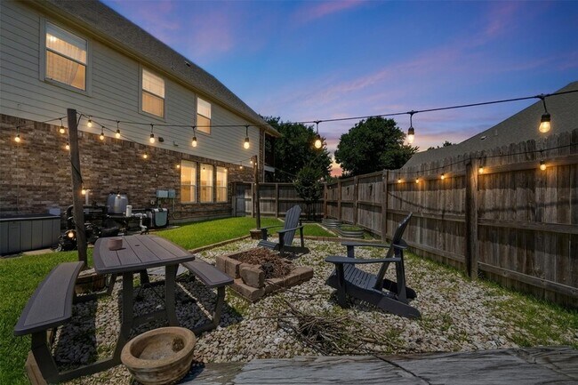 Building Photo - 3564 Rosalina Loop