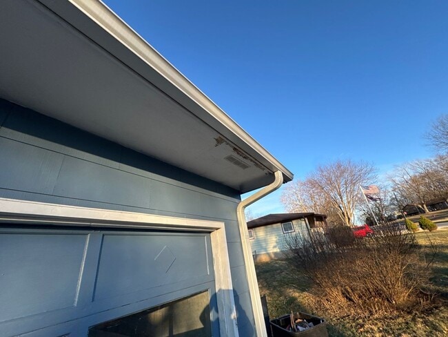 Building Photo - 11508 E 51 St S