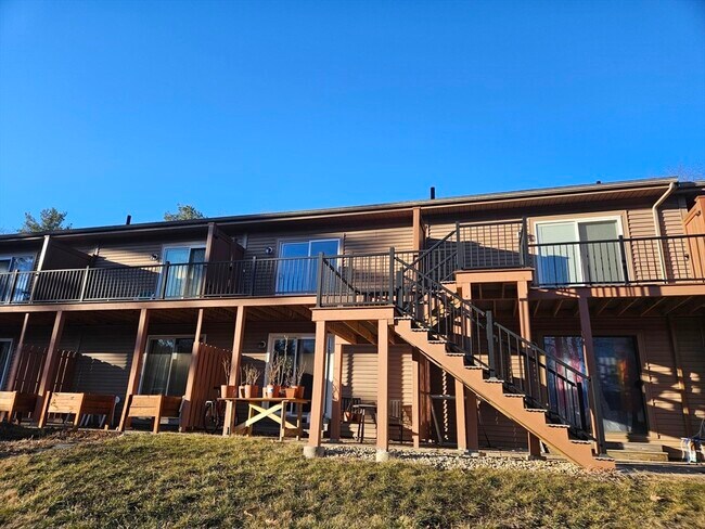 Building Photo - 43 Liberty Square Rd