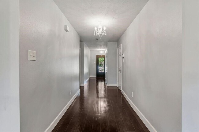 Building Photo - 2209 Ames St