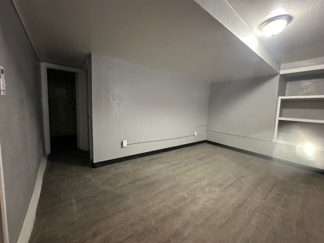 Building Photo - N10th332