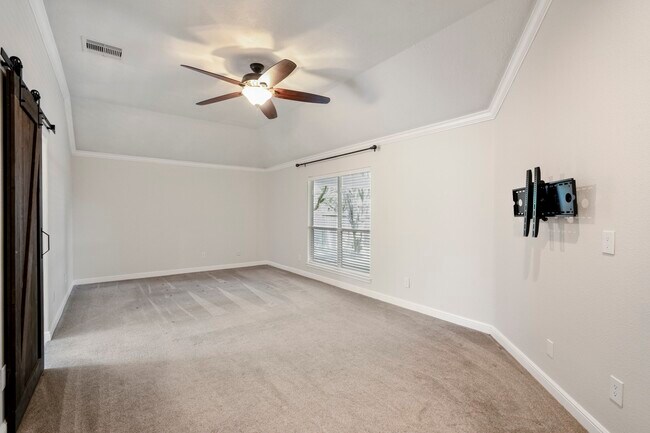 Building Photo - 5802 Sawyer Bend Ln