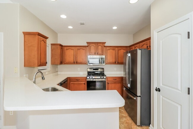 Building Photo - 110 Birch Springs Dr