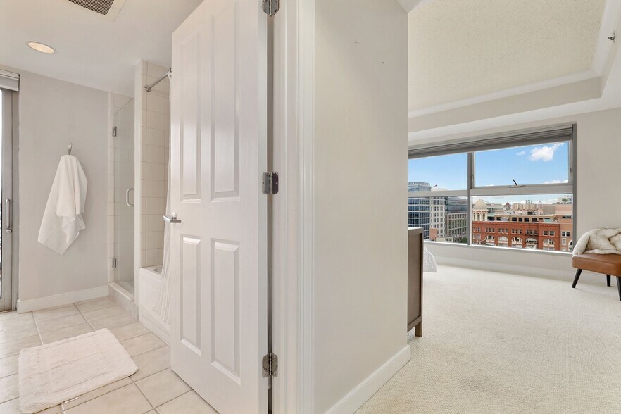 Building Photo - 777 7th St NW