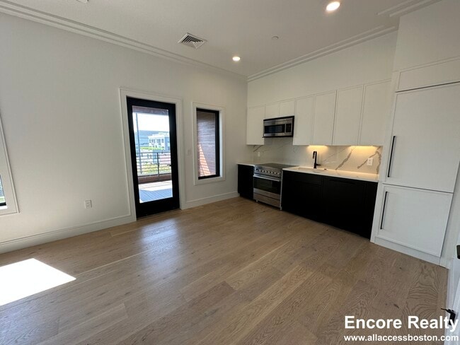 Building Photo - 54 Leo M Birmingham Pky