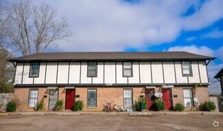 Building Photo - 4888 S McRaven Rd