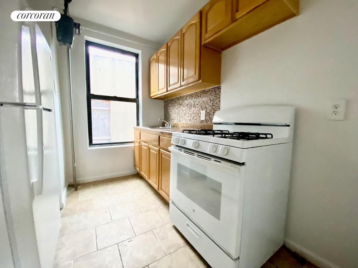 Building Photo - 541 W 142nd St