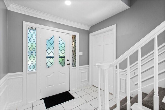 Building Photo - 18318 Mahogany Forest Dr