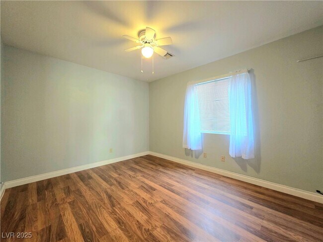 Building Photo - 8206 James Grayson Dr
