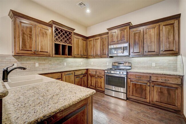 Building Photo - 232 SW 169th St