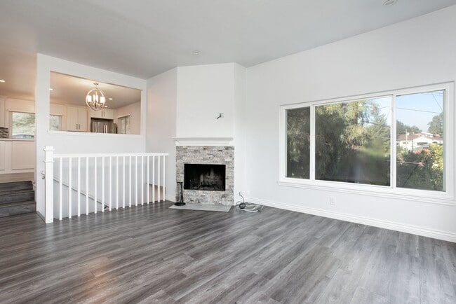 Building Photo - Beautiful Home In Martinez Hills