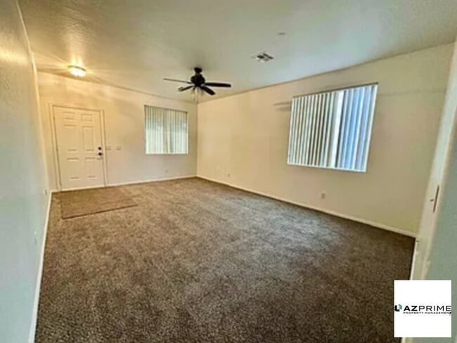 Building Photo - Family Home