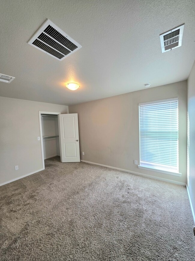 Building Photo - 2518 Rio Pl