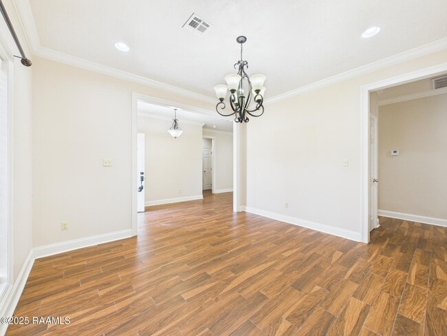 Building Photo - 1013 Gleaux Dr