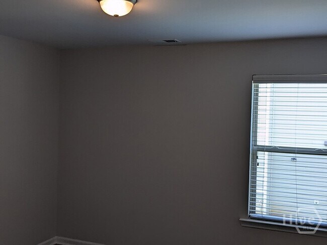 Building Photo - 150 Couplet Dr