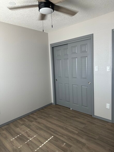 Building Photo - 855 W Castillo Ave