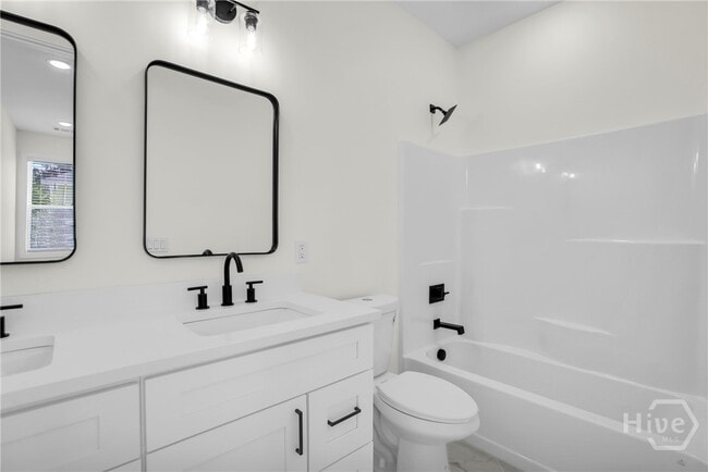 Building Photo - 773 E Duffy St