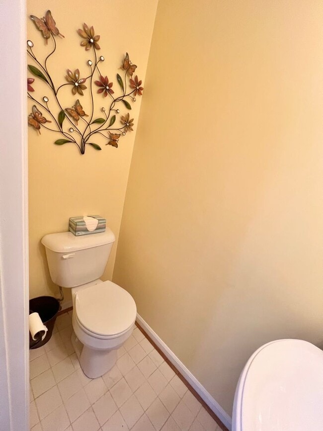 Building Photo - ***Waterfront Condo W/S/T INCLUDED!