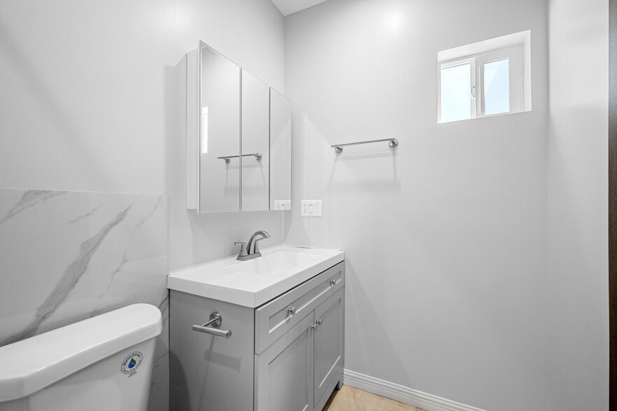 Building Photo - 13689 Bracken St