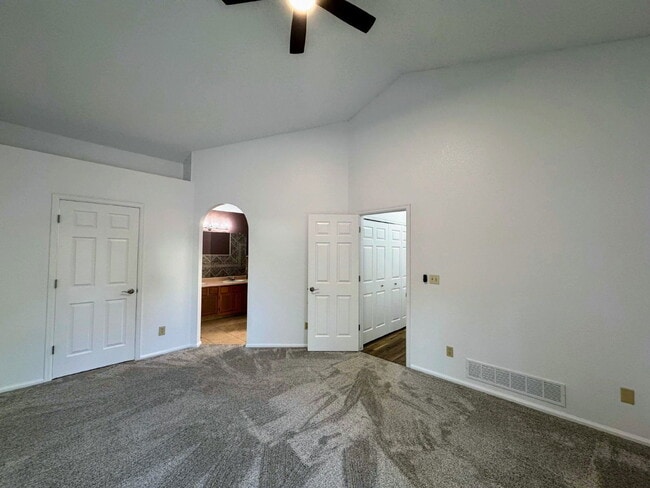 Building Photo - 3302 W 114th Pl