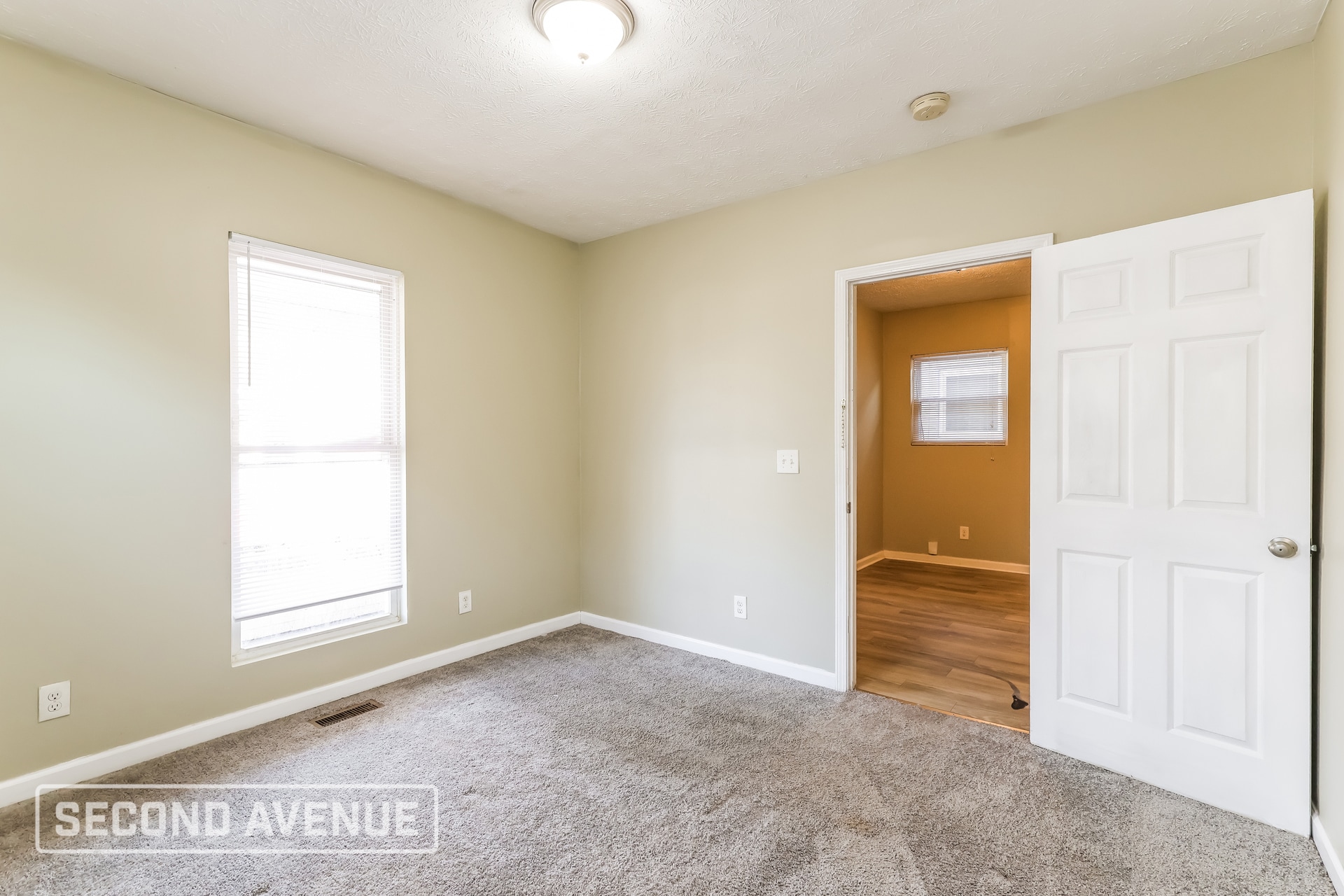 Building Photo - 540 Beecher St