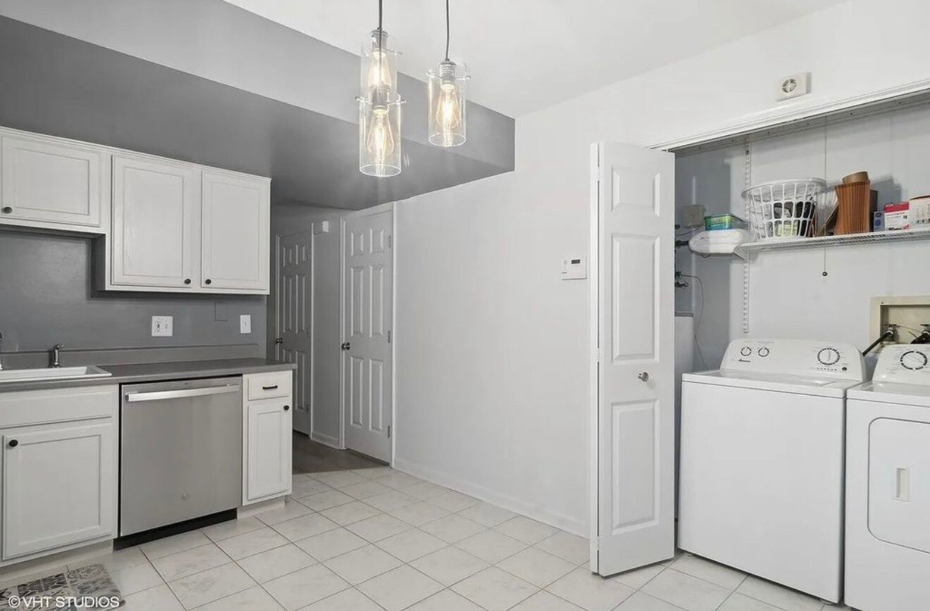 Building Photo - 1252 Marywood Ct