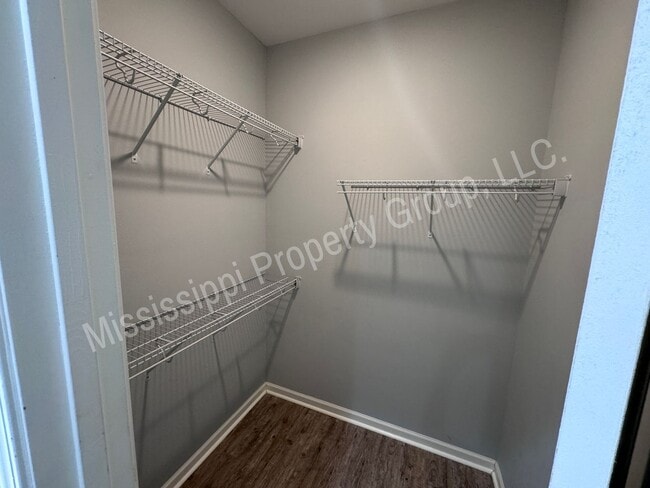 Building Photo - 3BR/2BA Home