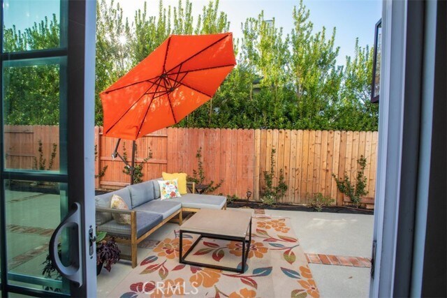 Building Photo - 32052 Via Alicia