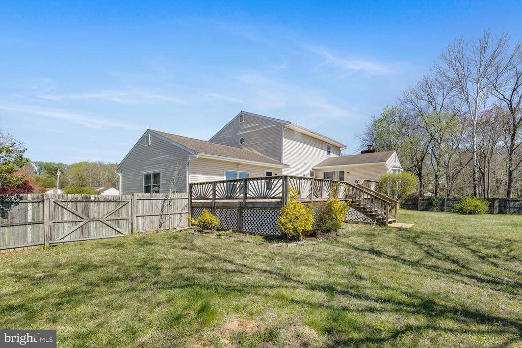 Building Photo - 2037 Dewey Dr
