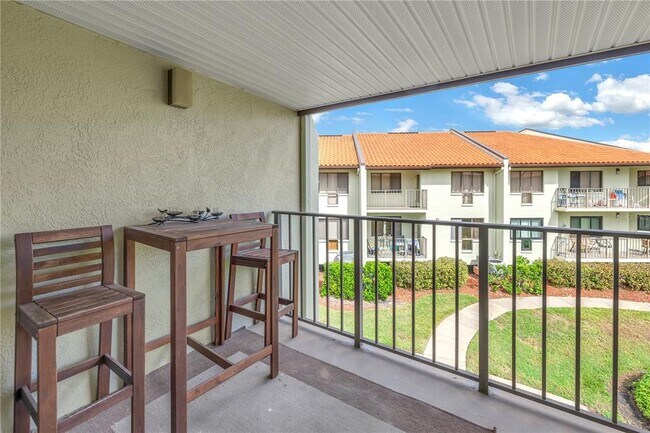 Building Photo - 1515 Pinellas Bayway S
