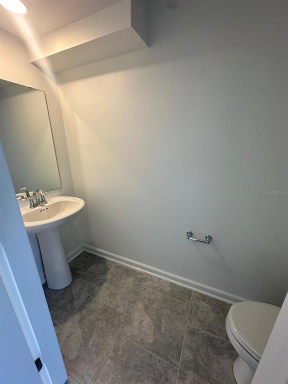 Building Photo - 2772 Pierr St