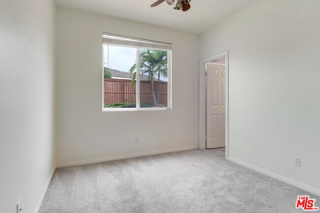 Building Photo - 17426 Half Moon Ct