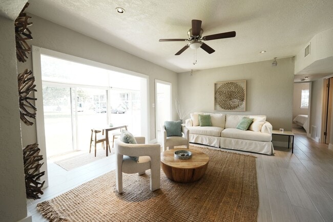 Building Photo - Affordable 3BR Home in Winter Park – Prime Location & Move-In Ready!