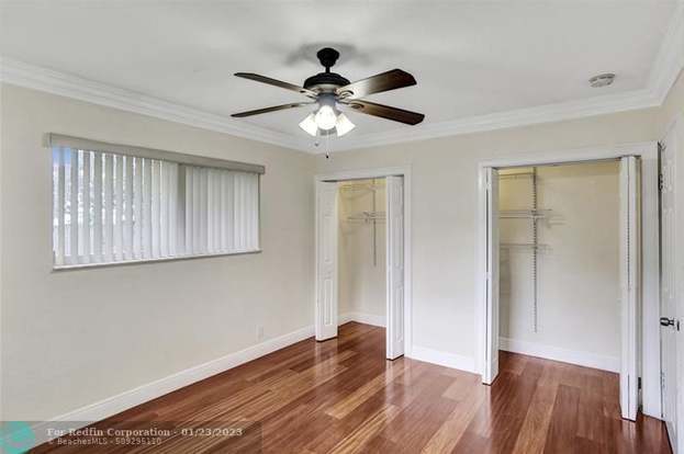 Building Photo - 361 SW 60th Ave