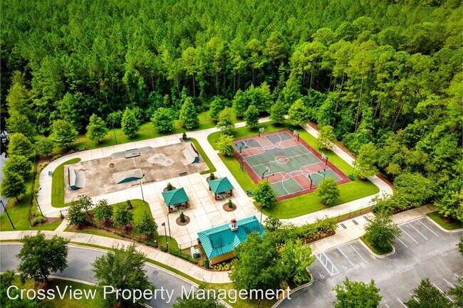 Building Photo - 4 br, 2 bath House - 708 Sharon Ct.