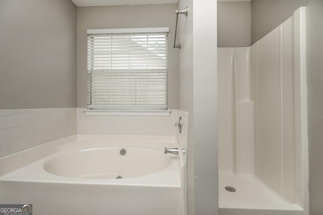 Building Photo - 4410 Pipestone Pl