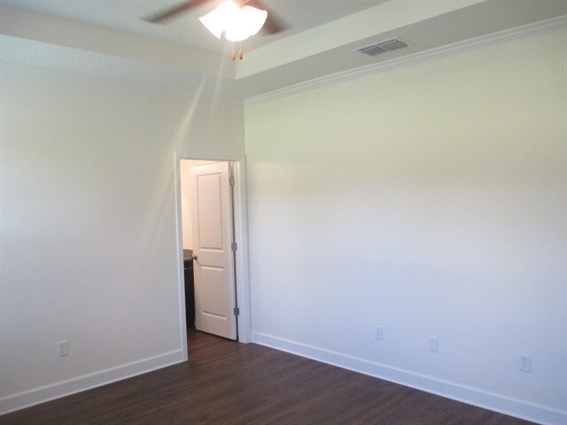 Building Photo - 3070 Creek Village Ln