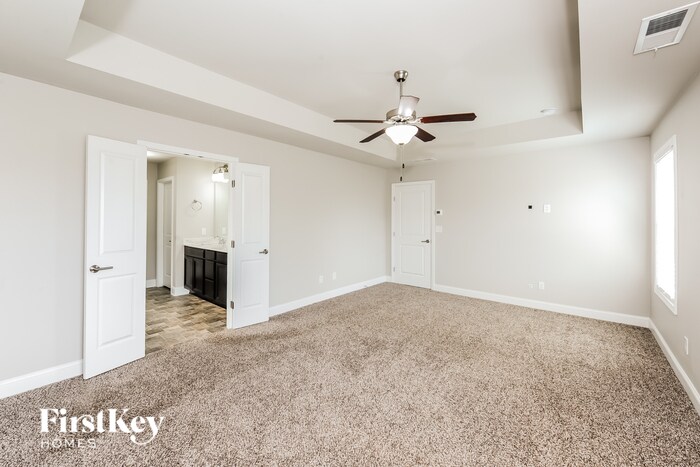 Building Photo - 2061 Chesley Dr