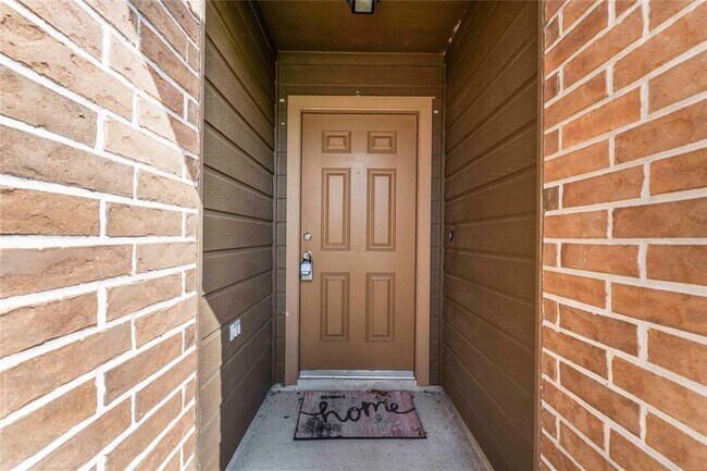 Building Photo - 1251 Kaliste Meadow Dr