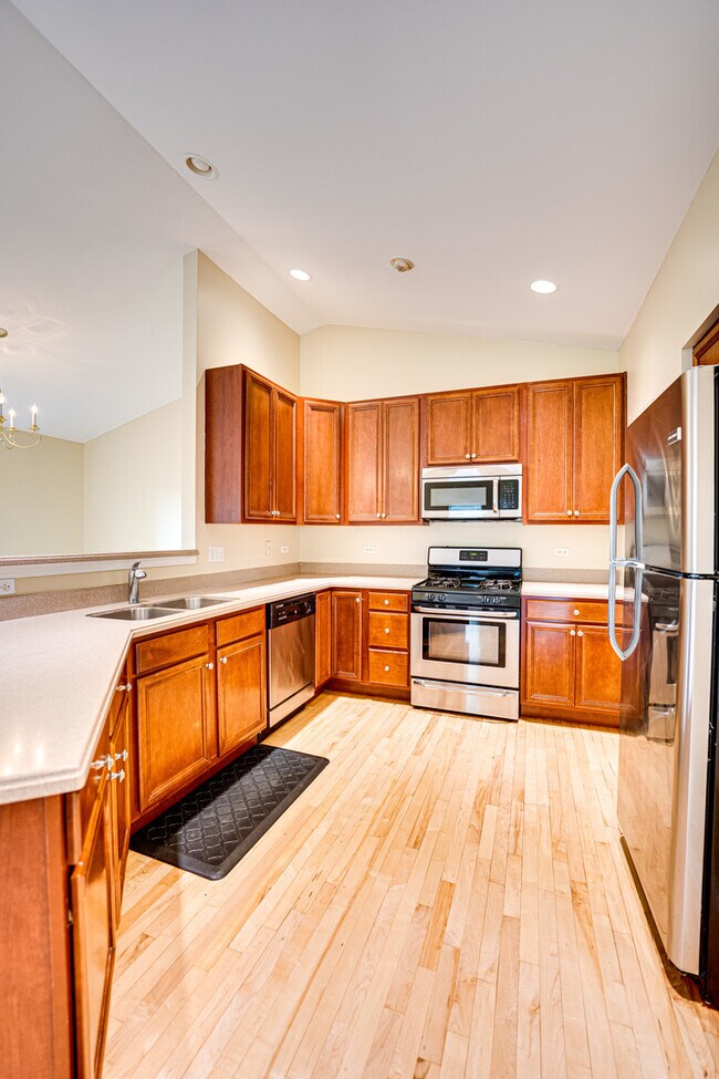 Building Photo - 3147 Saganashkee Ln