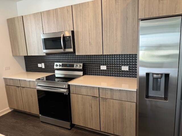 Building Photo - 7601 Cooper Ln