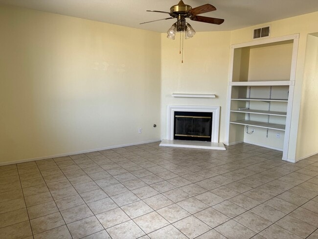 Building Photo - Beautiful 4 bedroom home soon available for rent!