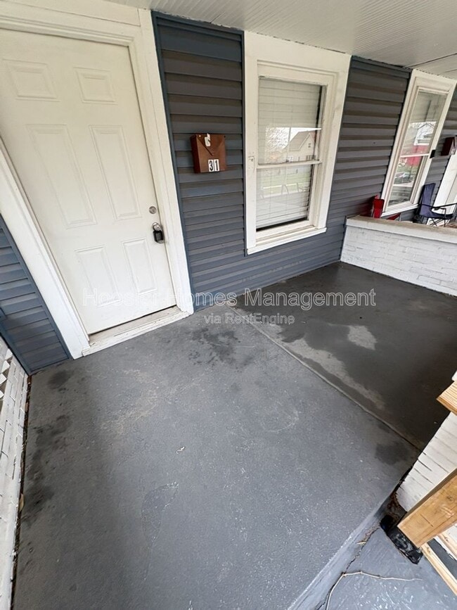 Building Photo - 2931 N Tacoma Ave